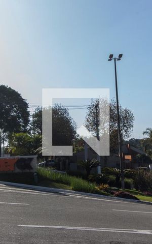 Casa de condomínio à venda com 540m², 5 quartos e 6 vagasVista da Rua