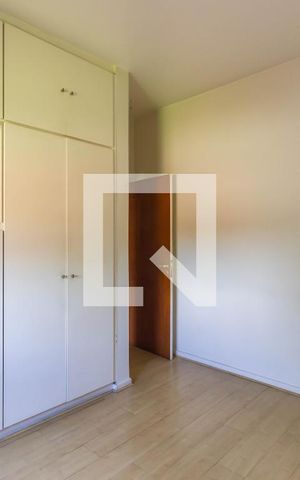 Casa à venda com 393m², 4 quartos e 6 vagas Casa à venda com 393m², 4 quartos e 6 vagasQuarto 2