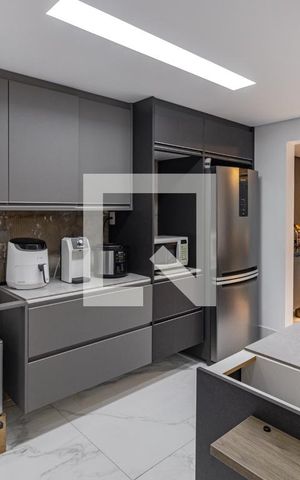 Apartamento à venda com 106m², 3 quartos e 2 vagas Apartamento à venda com 106m², 3 quartos e 2 vagasCozinha
