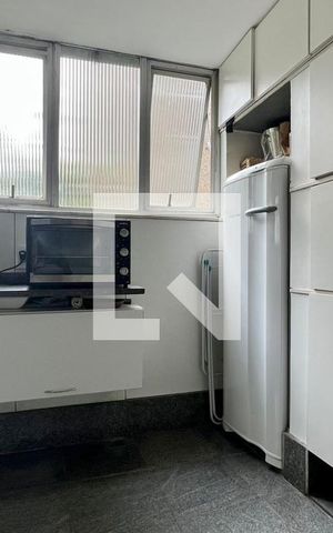 Apartamento à venda com 210m², 5 quartos e 2 vagasCozinhaÁrea de Serviço