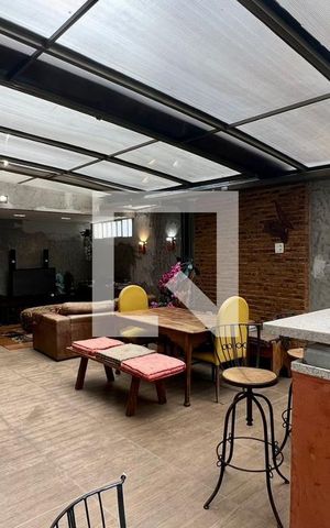 Apartamento à venda com 210m², 5 quartos e 2 vagasvaranda