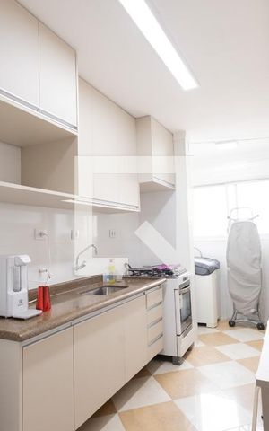 Apartamento para alugar com 69m², 3 quartos e 1 vagaCozinha