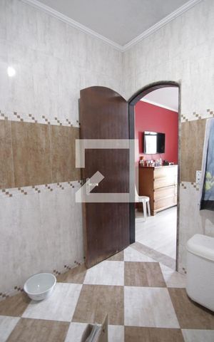 Casa à venda com 500m², 4 quartos e 7 vagasBanheiro da Suíte