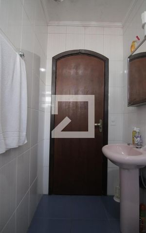 Casa à venda com 500m², 4 quartos e 7 vagasBanheiro 2