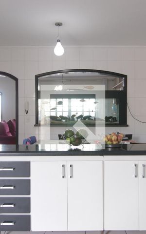 Casa à venda com 500m², 4 quartos e 7 vagasCozinha