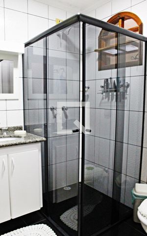 Casa à venda com 180m², 3 quartos e 3 vagasBanheiro