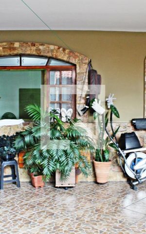 Casa à venda com 180m², 3 quartos e 3 vagasGaragem