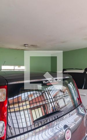 Casa à venda com 250m², 2 quartos e 3 vagas Casa à venda com 250m², 2 quartos e 3 vagasGaragem