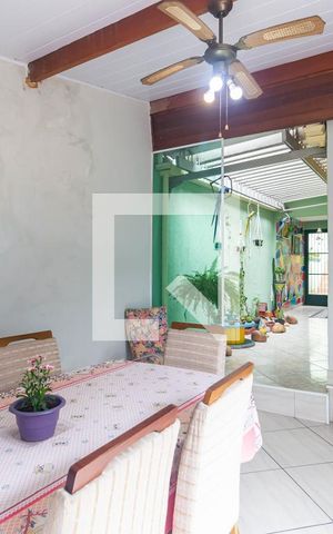 Casa à venda com 250m², 2 quartos e 3 vagas Casa à venda com 250m², 2 quartos e 3 vagasSala de Jantar