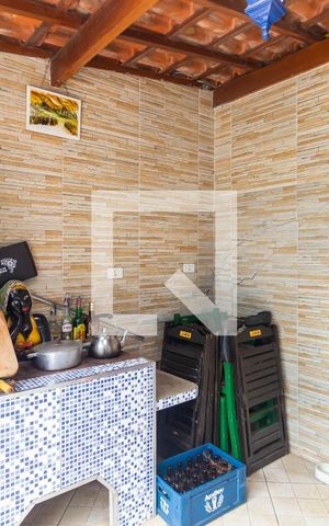 Casa à venda com 250m², 2 quartos e 3 vagas Casa à venda com 250m², 2 quartos e 3 vagasChurrasqueira