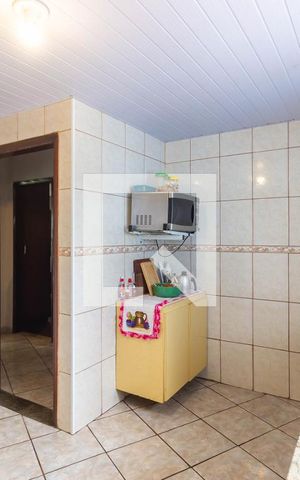 Casa à venda com 250m², 2 quartos e 3 vagas Casa à venda com 250m², 2 quartos e 3 vagasCozinha