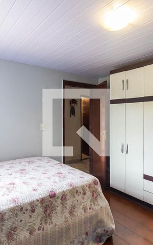 Casa à venda com 250m², 2 quartos e 3 vagas Casa à venda com 250m², 2 quartos e 3 vagasSuíte