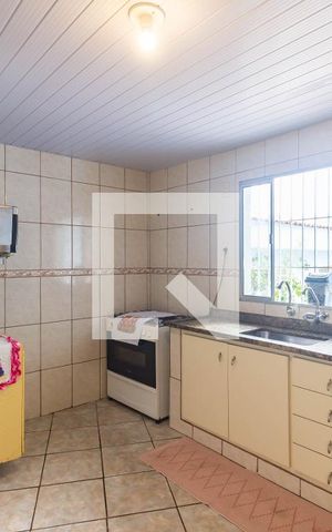 Casa à venda com 250m², 2 quartos e 3 vagas Casa à venda com 250m², 2 quartos e 3 vagasCozinha