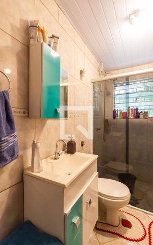 Casa à venda com 250m², 2 quartos e 3 vagas Casa à venda com 250m², 2 quartos e 3 vagasBanheiro