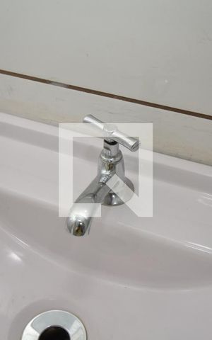 Apartamento à venda com 56m², 3 quartos e 1 vagaBanheiro - Torneira