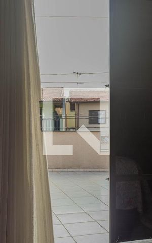 Casa à venda com 200m², 3 quartos e 5 vagas Casa à venda com 200m², 3 quartos e 5 vagasSuíte