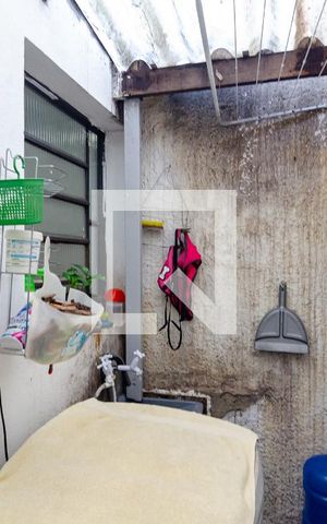 Casa de condomínio à venda com 57m², 2 quartos e 1 vaga Casa de condomínio à venda com 57m², 2 quartos e 1 vagaLavanderia