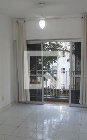 Apartamento à venda com 70m², 3 quartos e 1 vagaSala