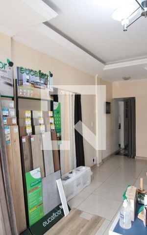 Casa à venda com 473m², 5 quartos e 5 vagasSala
