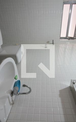Casa à venda com 473m², 5 quartos e 5 vagasAndar Inferior | Banheiro da Suite 2