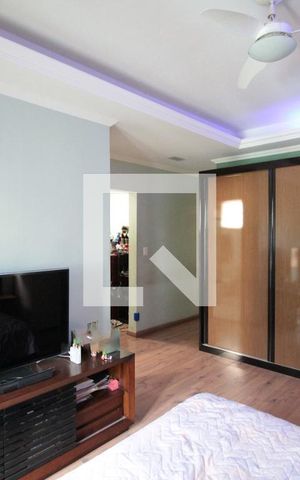 Casa à venda com 473m², 5 quartos e 5 vagasSuite Master