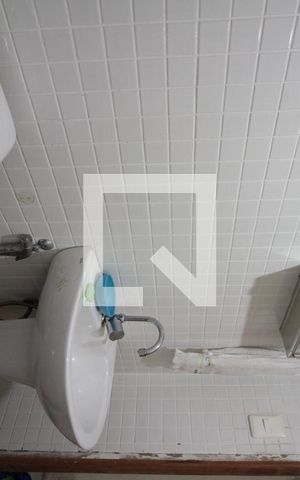 Casa à venda com 473m², 5 quartos e 5 vagasAndar Inferior | Banheiro da Suite 2