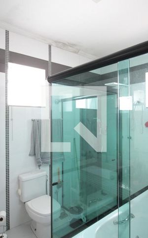 Casa à venda com 473m², 5 quartos e 5 vagasBanheiro da Suite Master