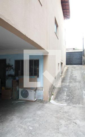 Casa à venda com 473m², 5 quartos e 5 vagasGaragem