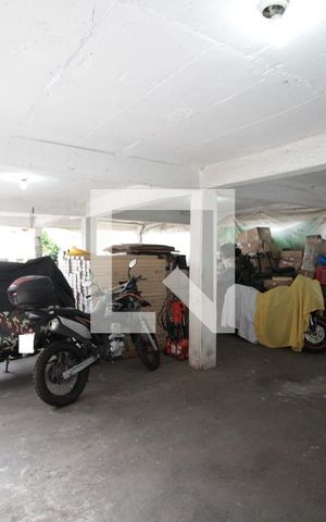 Casa à venda com 473m², 5 quartos e 5 vagasGaragem