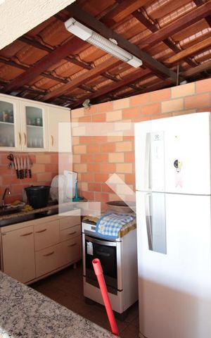 Casa à venda com 473m², 5 quartos e 5 vagasArea Gourmet