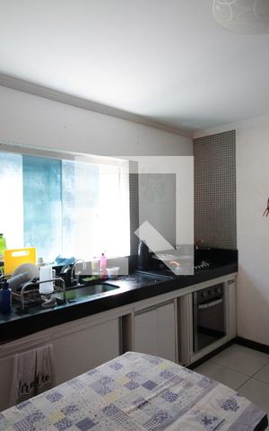 Casa à venda com 473m², 5 quartos e 5 vagasCozinha