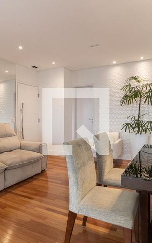 Apartamento à venda com 95m², 2 quartos e 2 vagas Apartamento à venda com 95m², 2 quartos e 2 vagasSala