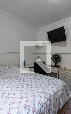 Casa à venda com 240m², 3 quartos e 5 vagas Casa à venda com 240m², 3 quartos e 5 vagasQuarto 3