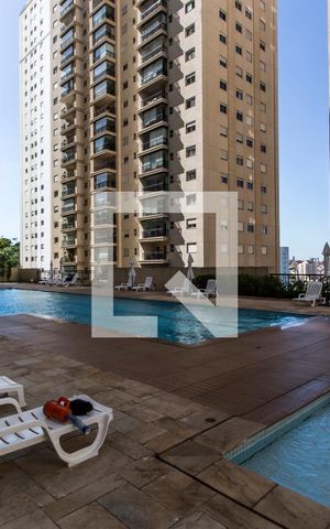Apartamento para alugar com 68m², 2 quartos e 1 vagaPiscina