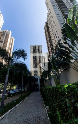 Apartamento para alugar com 68m², 2 quartos e 1 vagaVista