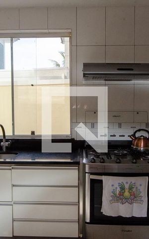 Casa de condomínio à venda com 250m², 5 quartos e 3 vagasCozinha