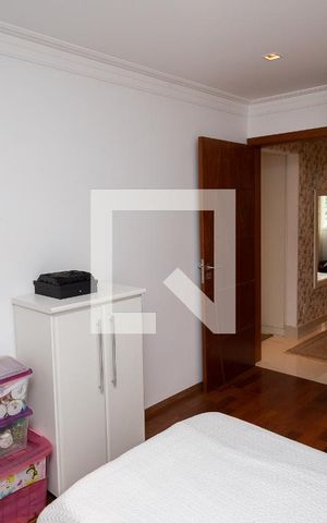 Apartamento à venda com 300m², 4 quartos e 3 vagas Apartamento à venda com 300m², 4 quartos e 3 vagasQuarto 2