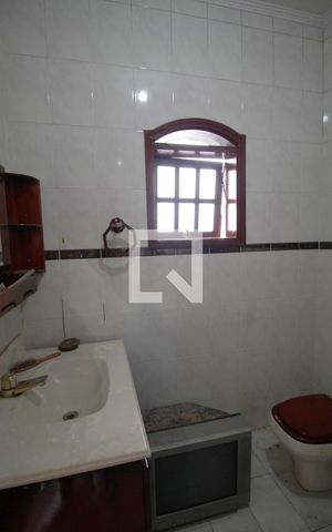 Casa para alugar com 110m², 3 quartos e 2 vagasBanheiro da Suíte