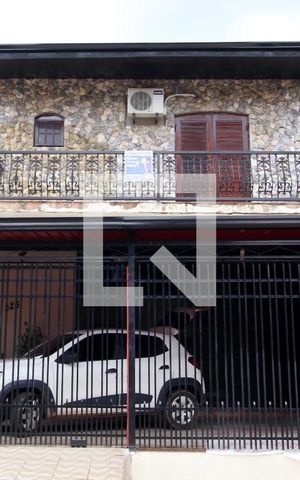 Casa para alugar com 110m², 3 quartos e 2 vagasFachada