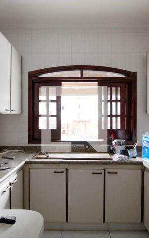 Casa para alugar com 110m², 3 quartos e 2 vagasCozinha