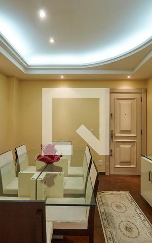 Apartamento à venda com 140m², 4 quartos e 2 vagasSala