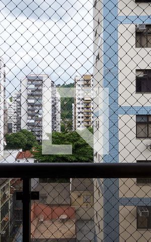 Apartamento à venda com 140m², 4 quartos e 2 vagasQuarto 3 Vista
