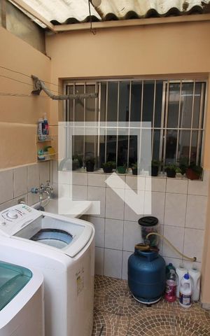 Casa à venda com 120m², 3 quartos e 1 vagaÁrea de Serviço