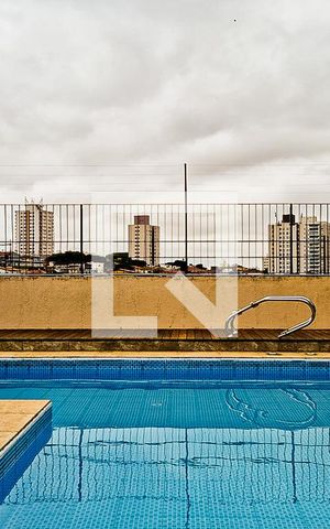 Apartamento à venda com 90m², 3 quartos e 2 vagas Apartamento à venda com 90m², 3 quartos e 2 vagasÁrea Comum - Piscina