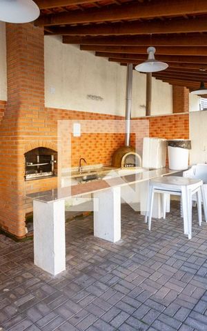 Apartamento à venda com 95m², 3 quartos e 2 vagas Apartamento à venda com 95m², 3 quartos e 2 vagasÁrea comum - Churrasqueira