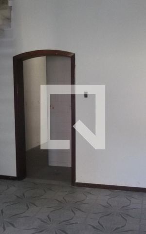 Casa à venda com 200m², 4 quartos e sem vagaSala