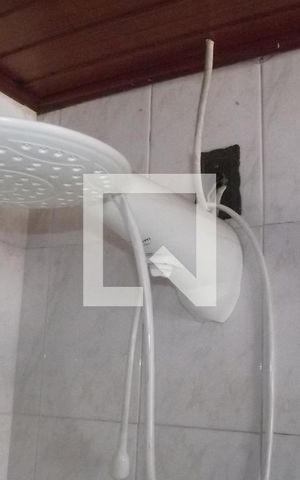 Casa à venda com 200m², 4 quartos e sem vagaBanheiro