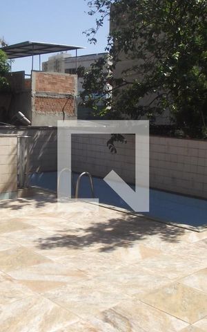Casa à venda com 200m², 4 quartos e sem vagaÁrea Externa