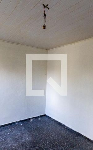 Casa à venda com 224m², 3 quartos e 7 vagas Casa à venda com 224m², 3 quartos e 7 vagasQuarto de Serviço
