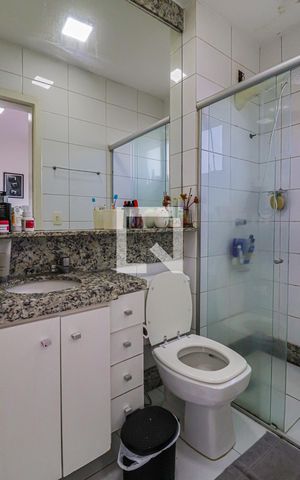 Apartamento à venda com 131m², 3 quartos e 2 vagas2 Andar - Banheiro do Quarto Suíte
